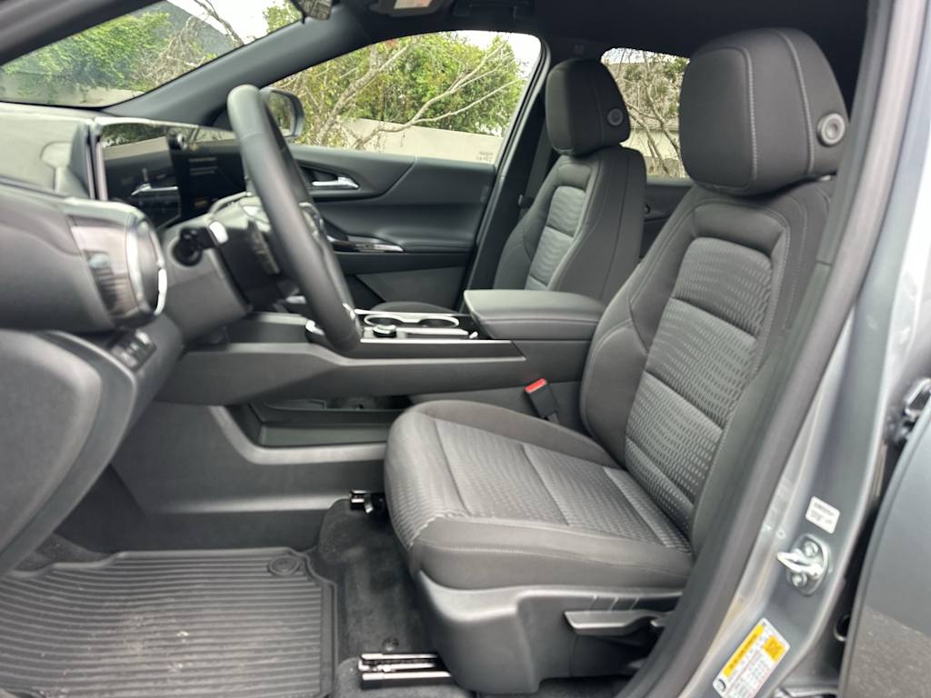 Thumbnail: 2027 Chevrolet Equinox - 12