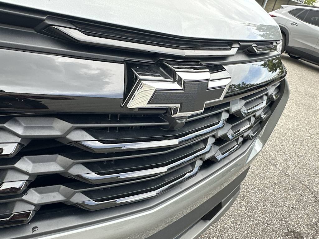 Thumbnail: 2027 Chevrolet Equinox - 7