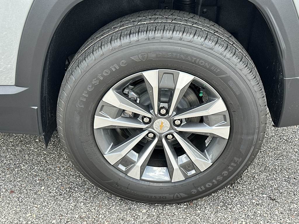 Thumbnail: 2027 Chevrolet Equinox - 8