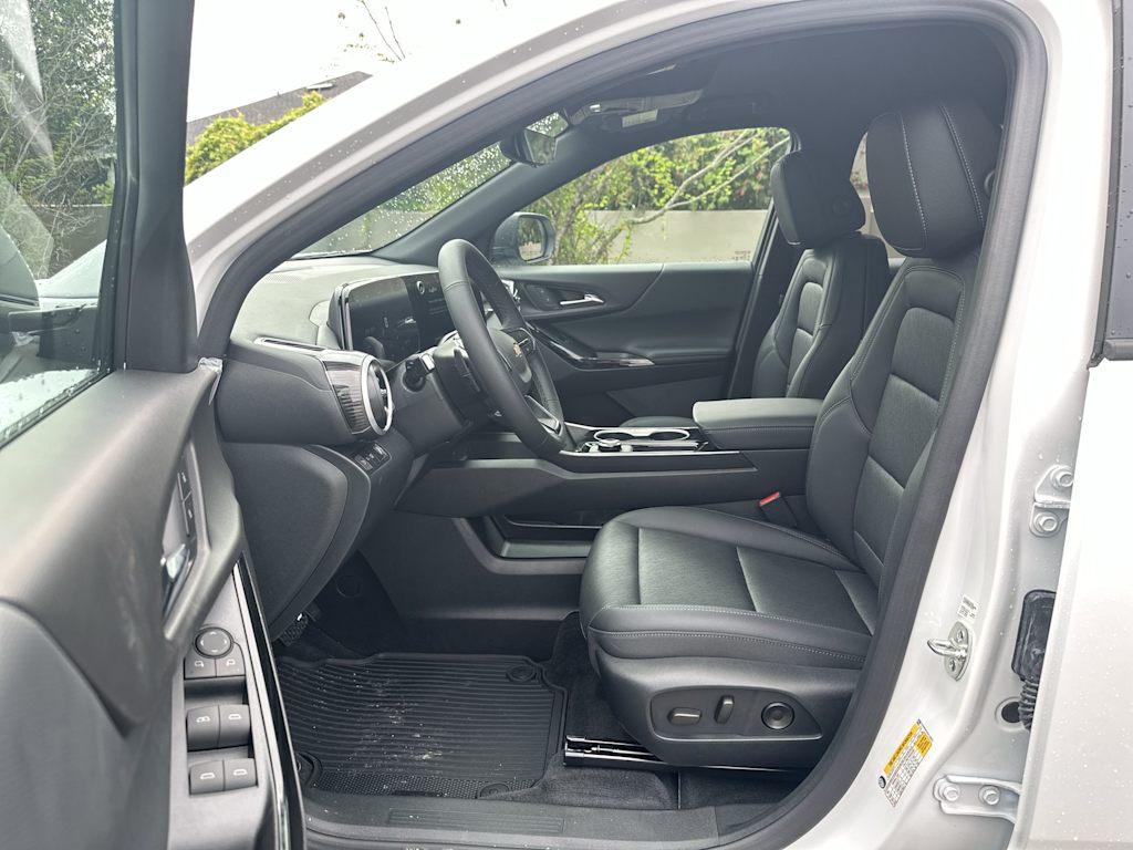 Thumbnail: 2027 Chevrolet Equinox - 10
