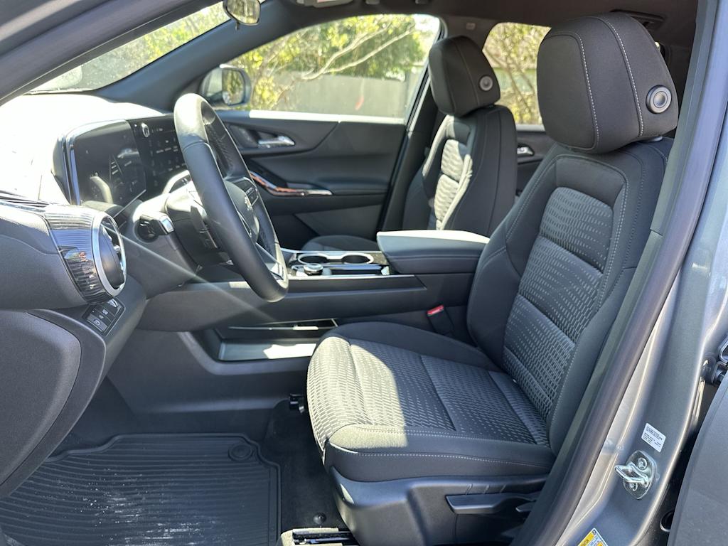 Thumbnail: 2027 Chevrolet Equinox - 11