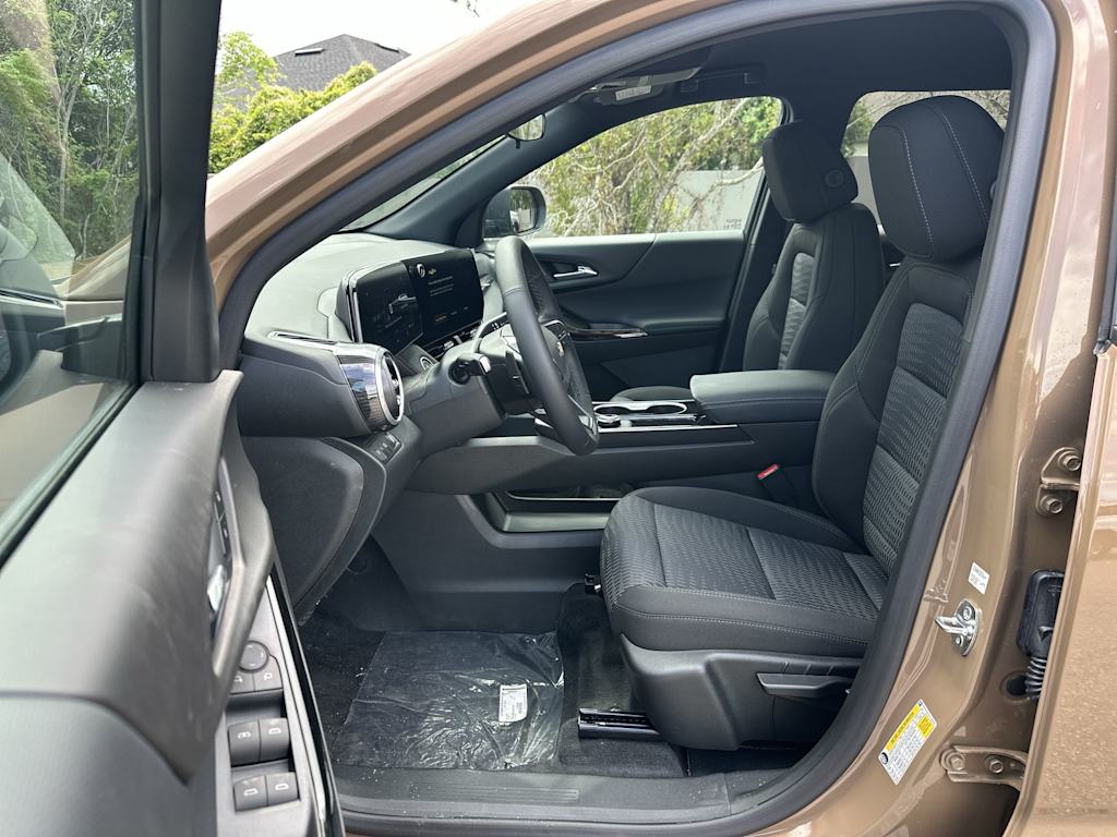 Thumbnail: 2027 Chevrolet Equinox - 11