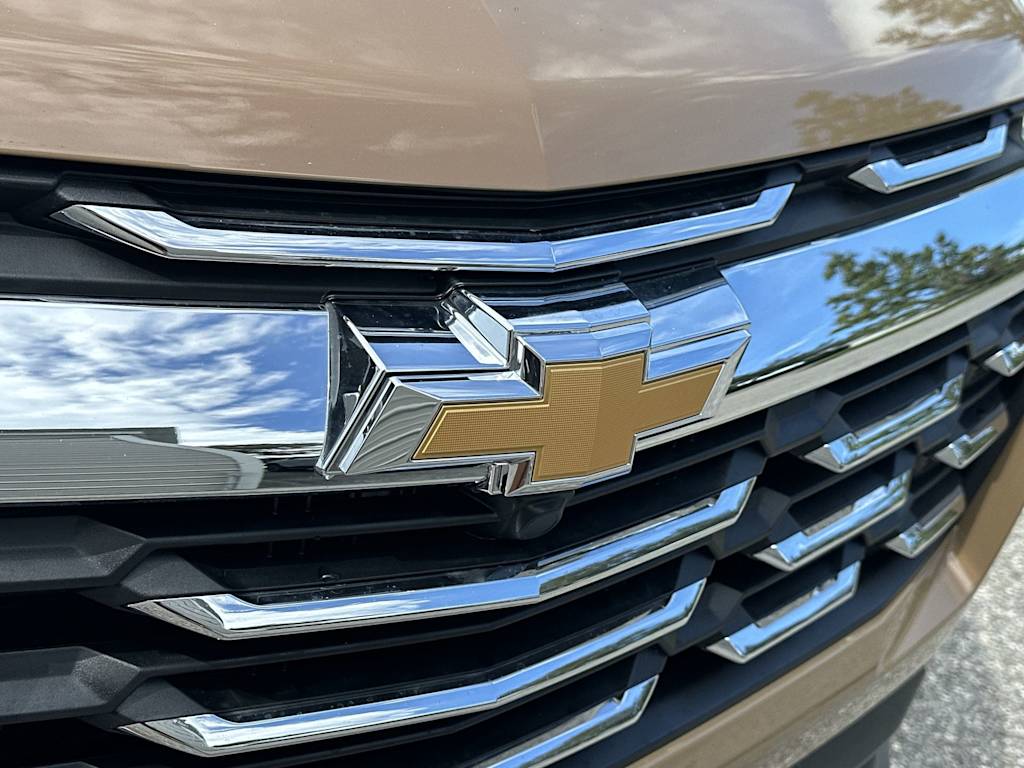 Thumbnail: 2027 Chevrolet Equinox - 23