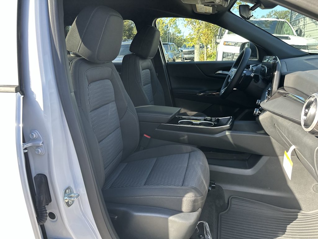 Thumbnail: 2027 Chevrolet Equinox - 24