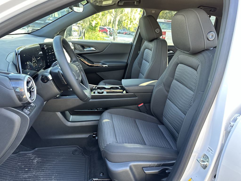 Thumbnail: 2027 Chevrolet Equinox - 12