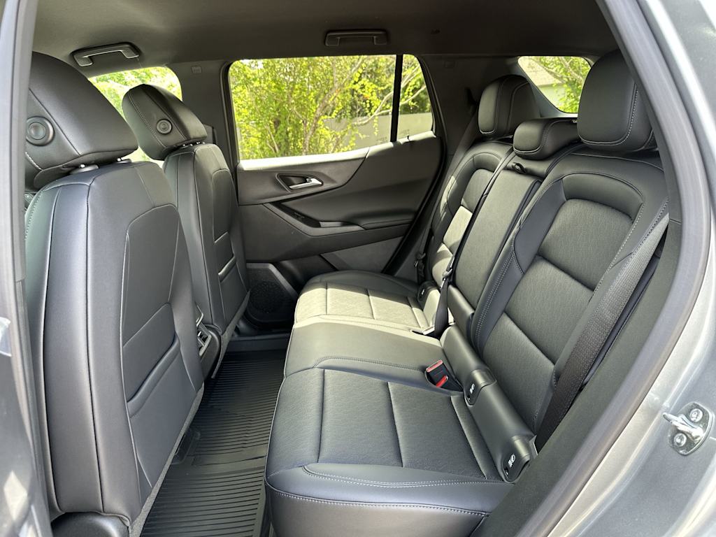 Thumbnail: 2027 Chevrolet Equinox - 25
