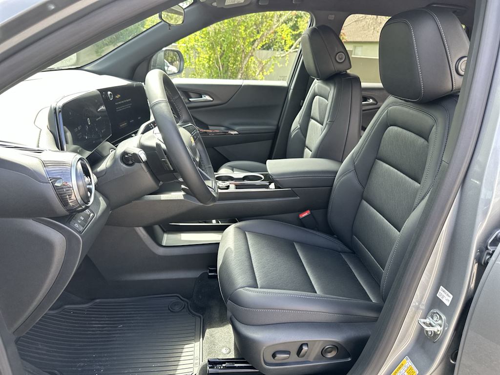 Thumbnail: 2027 Chevrolet Equinox - 10
