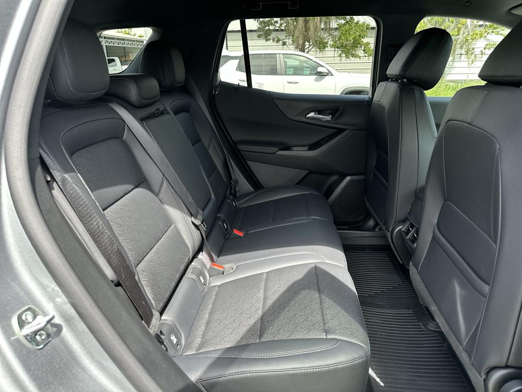 Thumbnail: 2027 Chevrolet Equinox - 26