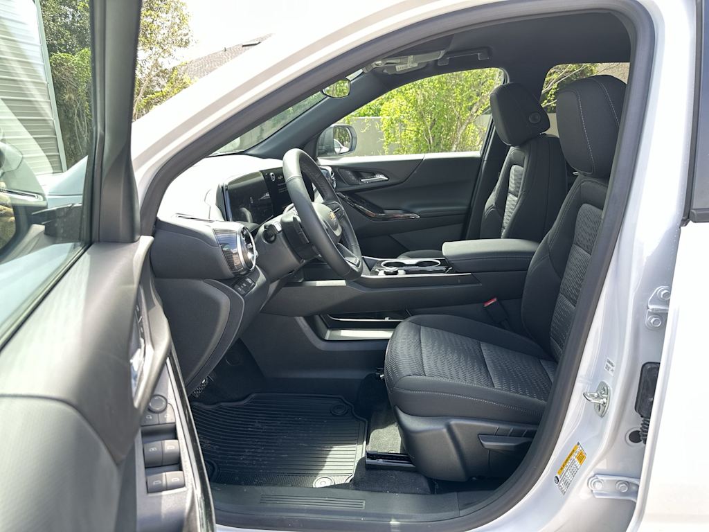 Thumbnail: 2027 Chevrolet Equinox - 10