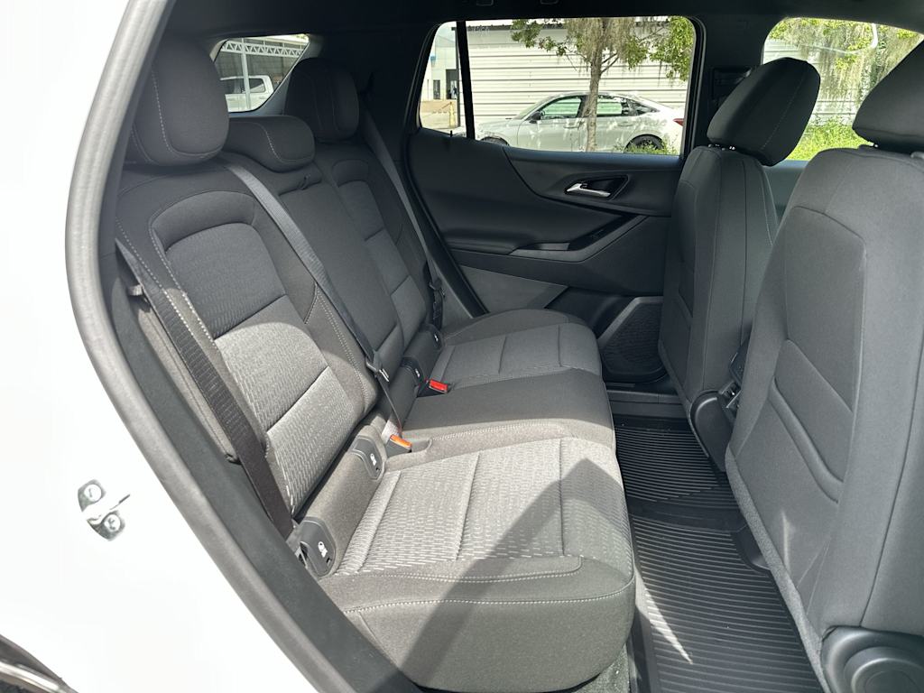 Thumbnail: 2027 Chevrolet Equinox - 25