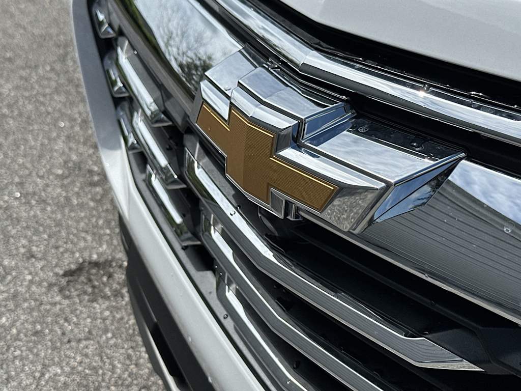 Thumbnail: 2027 Chevrolet Equinox - 6