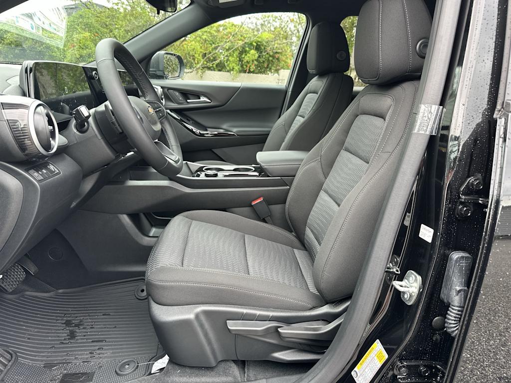 Thumbnail: 2027 Chevrolet Equinox - 12