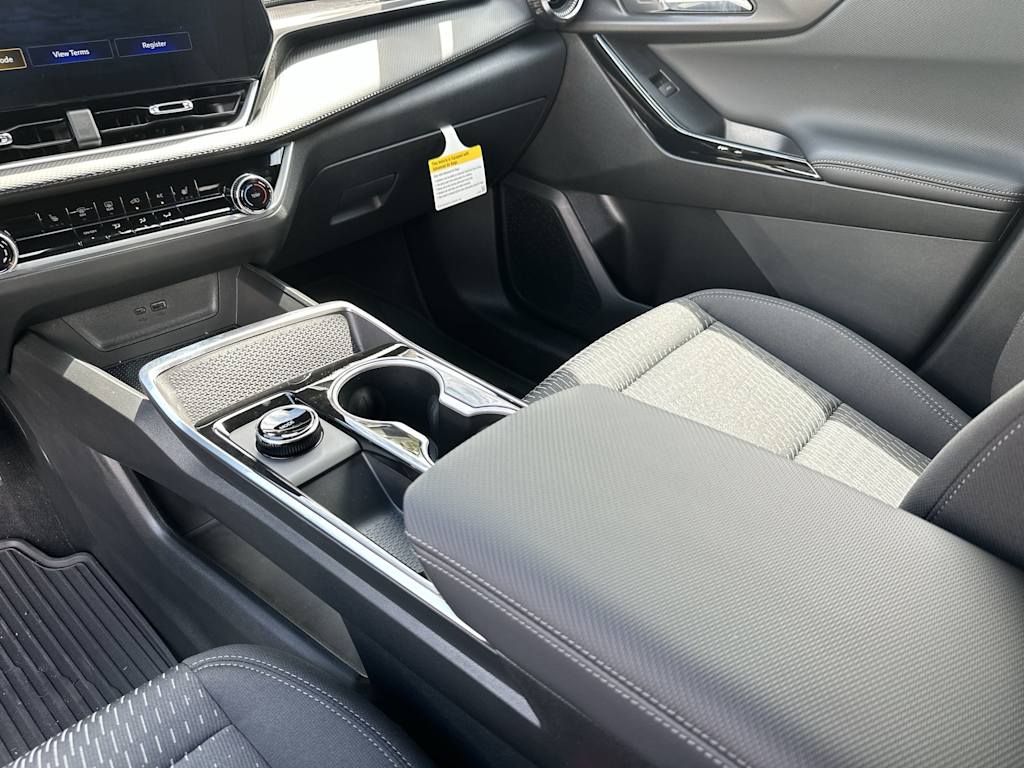 Thumbnail: 2027 Chevrolet Equinox - 14