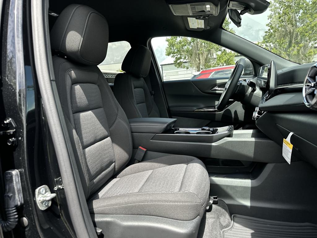 Thumbnail: 2027 Chevrolet Equinox - 26