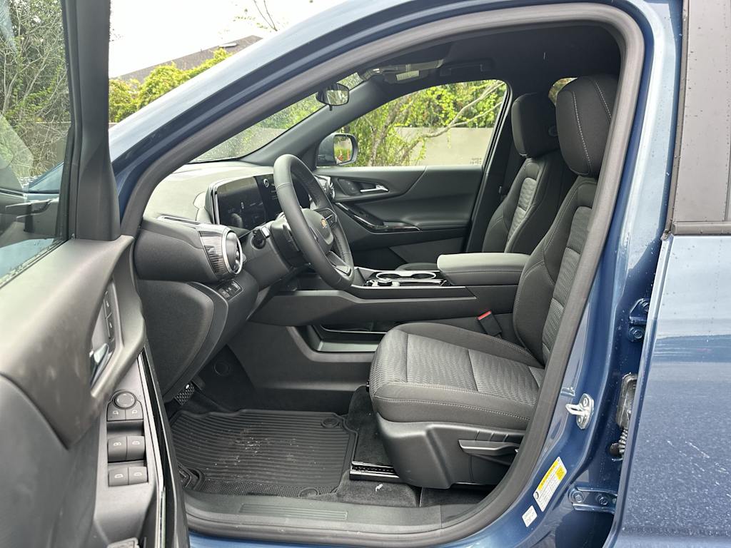 Thumbnail: 2027 Chevrolet Equinox - 10