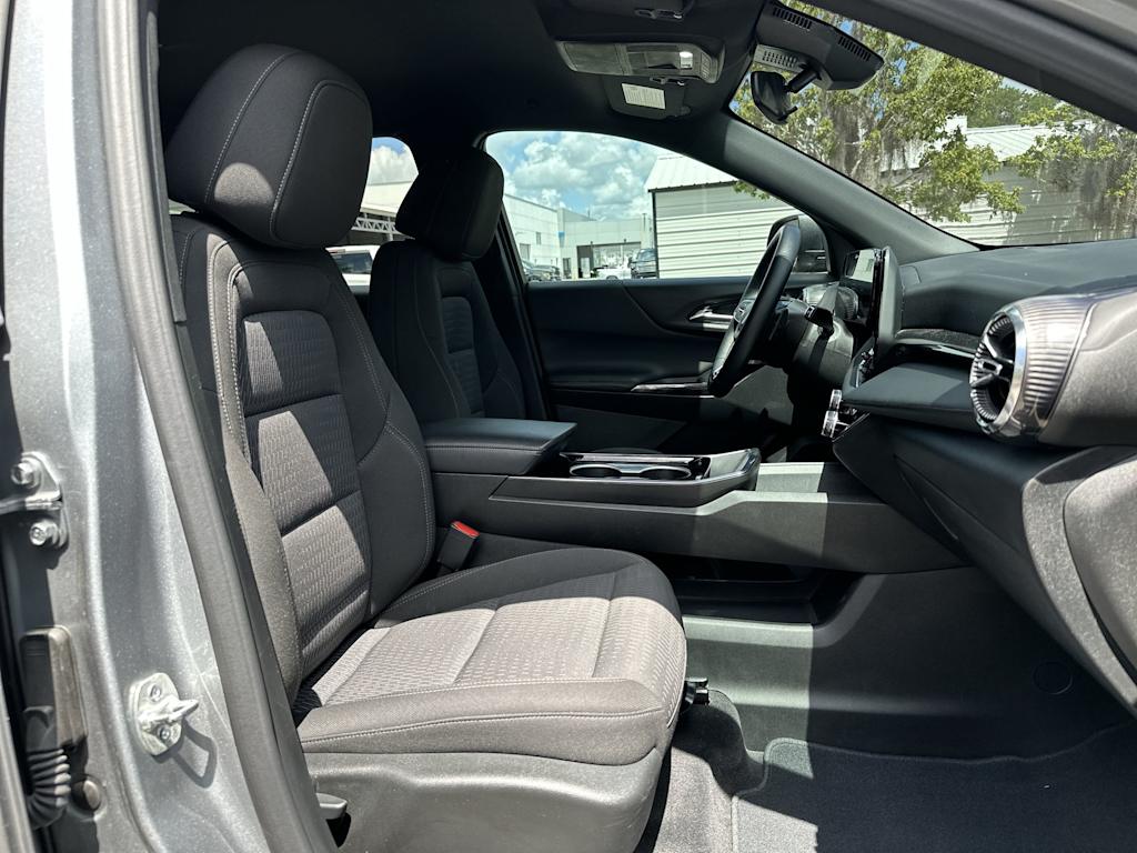 Thumbnail: 2025 Chevrolet Equinox - 31