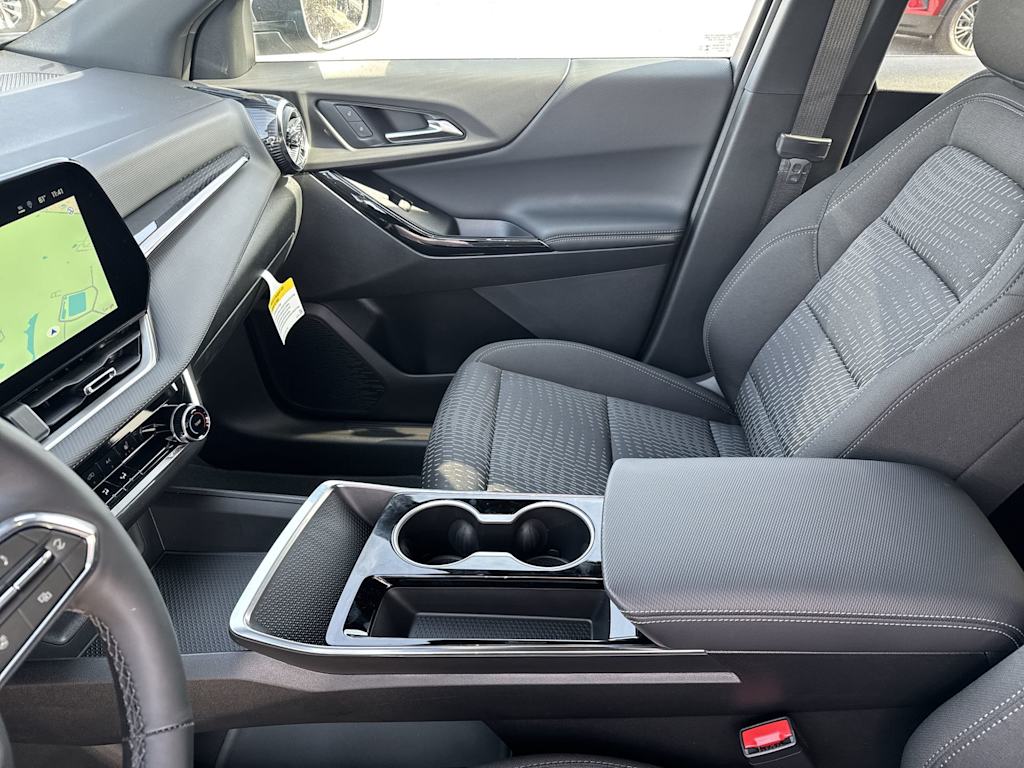 Thumbnail: 2025 Chevrolet Equinox - 10