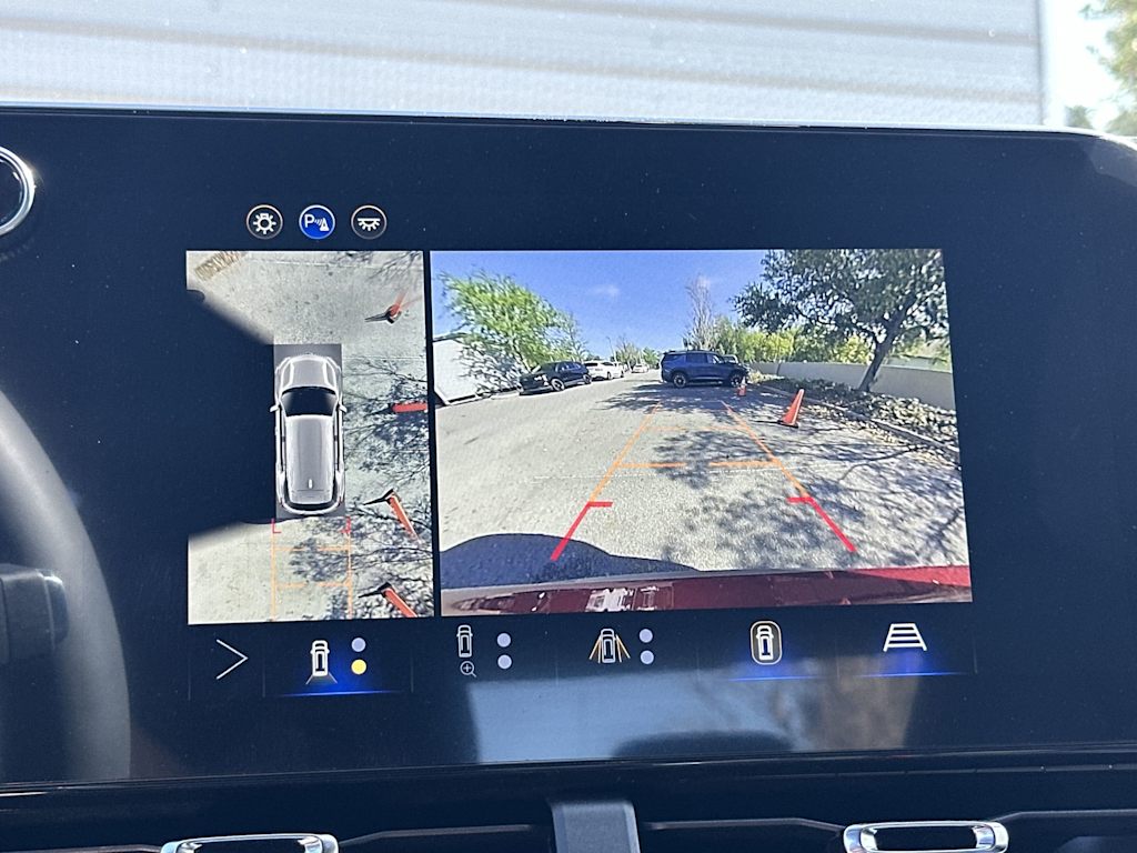 Thumbnail: 2026 Chevrolet Equinox - 13