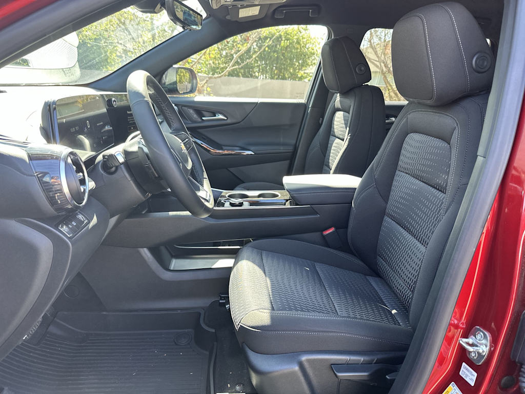 Thumbnail: 2026 Chevrolet Equinox - 11