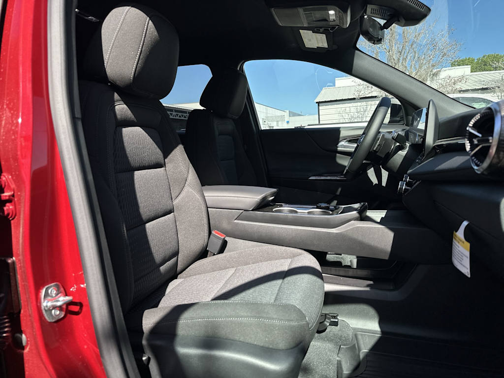 Thumbnail: 2026 Chevrolet Equinox - 25
