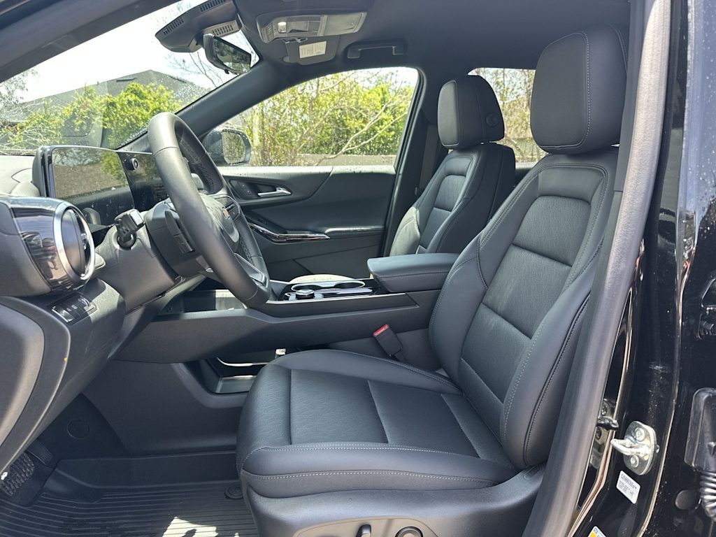Thumbnail: 2026 Chevrolet Equinox - 10