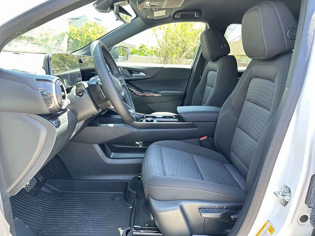Thumbnail: 2026 Chevrolet Equinox - 10