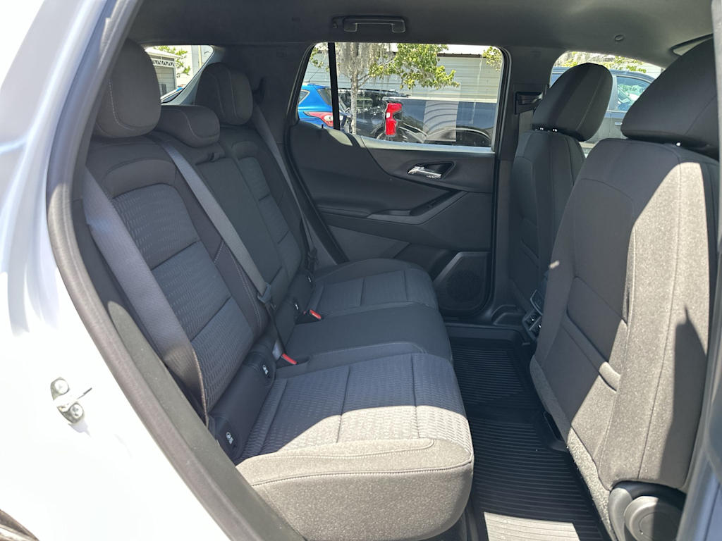 Thumbnail: 2026 Chevrolet Equinox - 24
