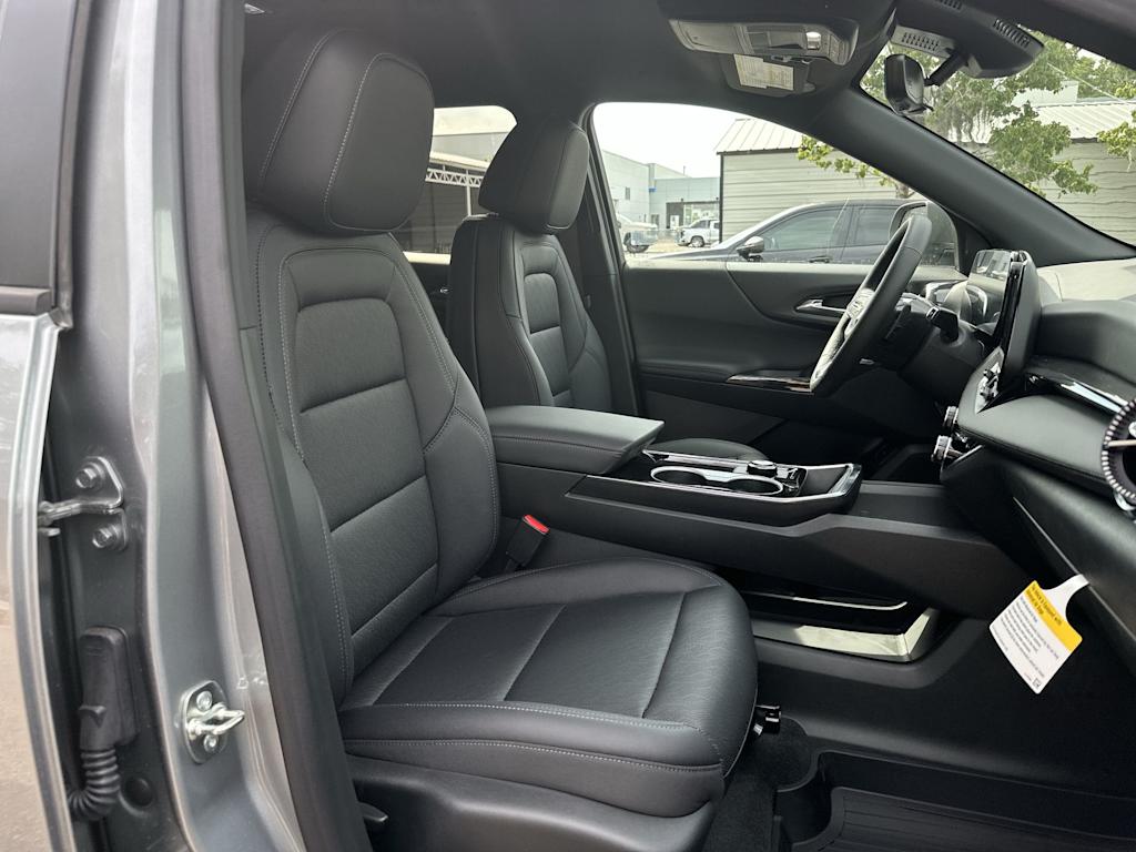 Thumbnail: 2026 Chevrolet Equinox - 25