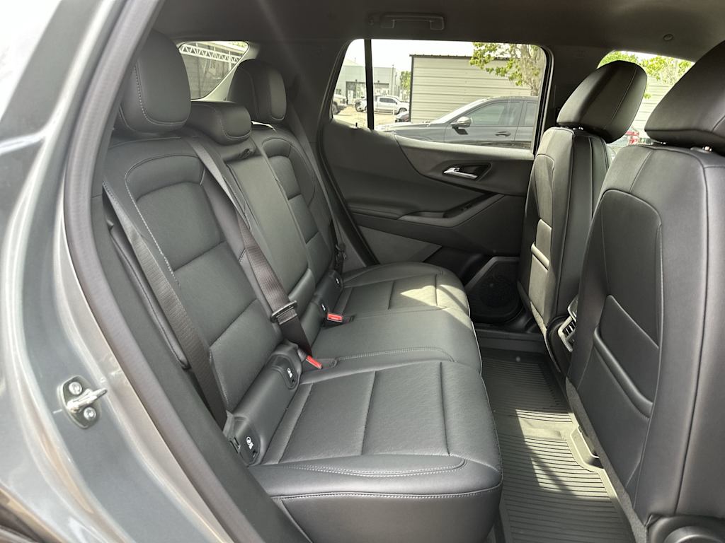 Thumbnail: 2026 Chevrolet Equinox - 24