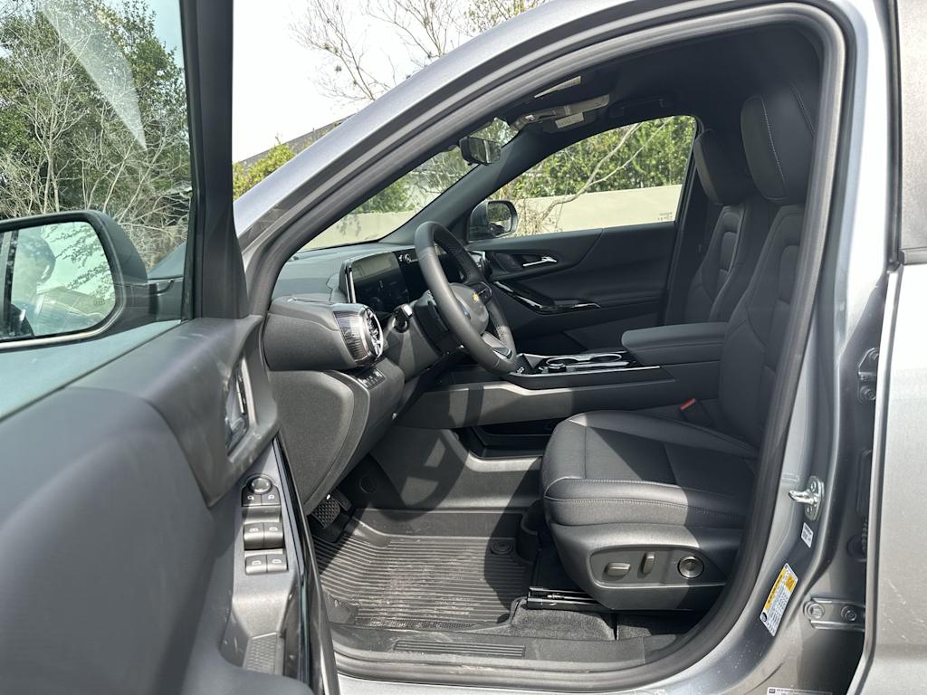 Thumbnail: 2026 Chevrolet Equinox - 11