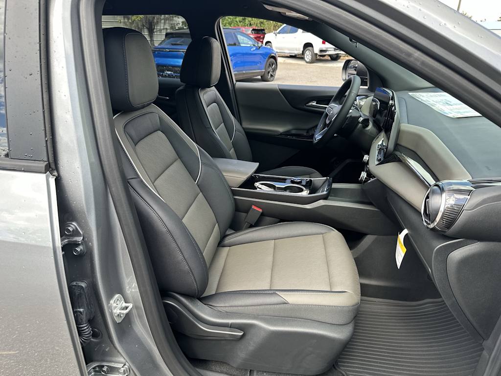 Thumbnail: 2026 Chevrolet Equinox - 26