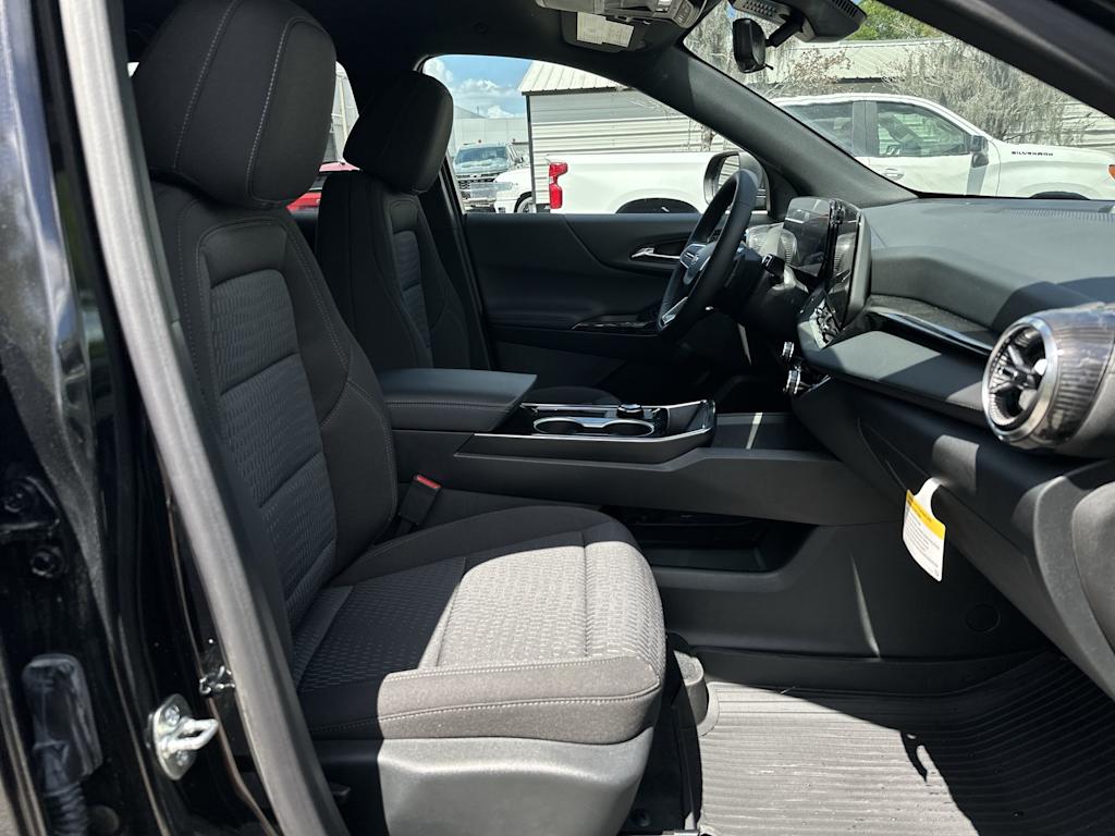 Thumbnail: 2026 Chevrolet Equinox - 25