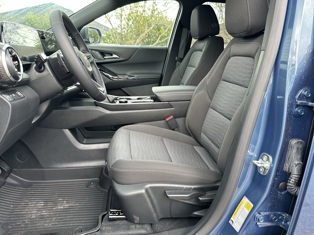 Thumbnail: 2026 Chevrolet Equinox - 11