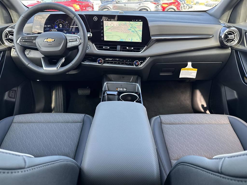 2025 Chevrolet Equinox LT 2