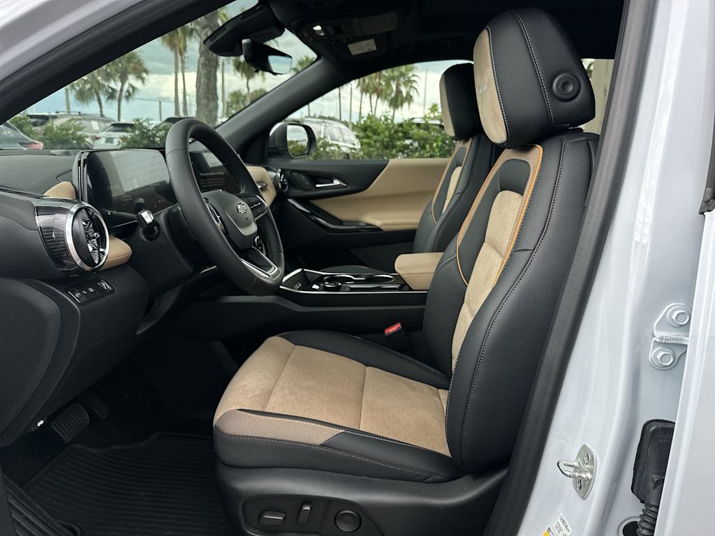 Thumbnail: 2026 Chevrolet Equinox - 12