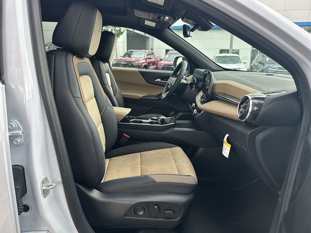 Thumbnail: 2026 Chevrolet Equinox - 25