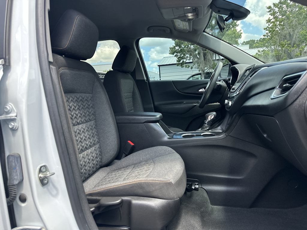 Thumbnail: 2023 Chevrolet Equinox - 26