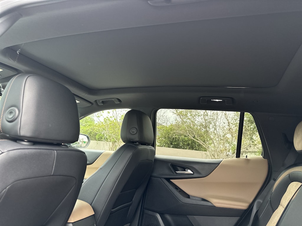 Thumbnail: 2026 Chevrolet Equinox - 23