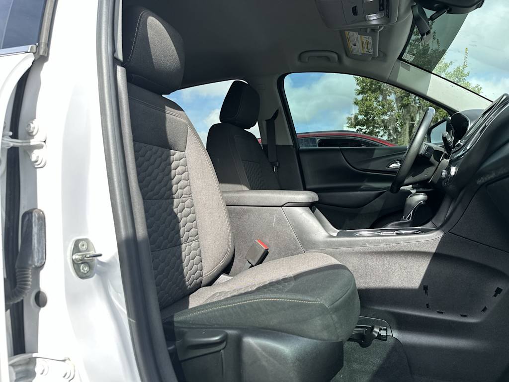 Thumbnail: 2018 Chevrolet Equinox - 26