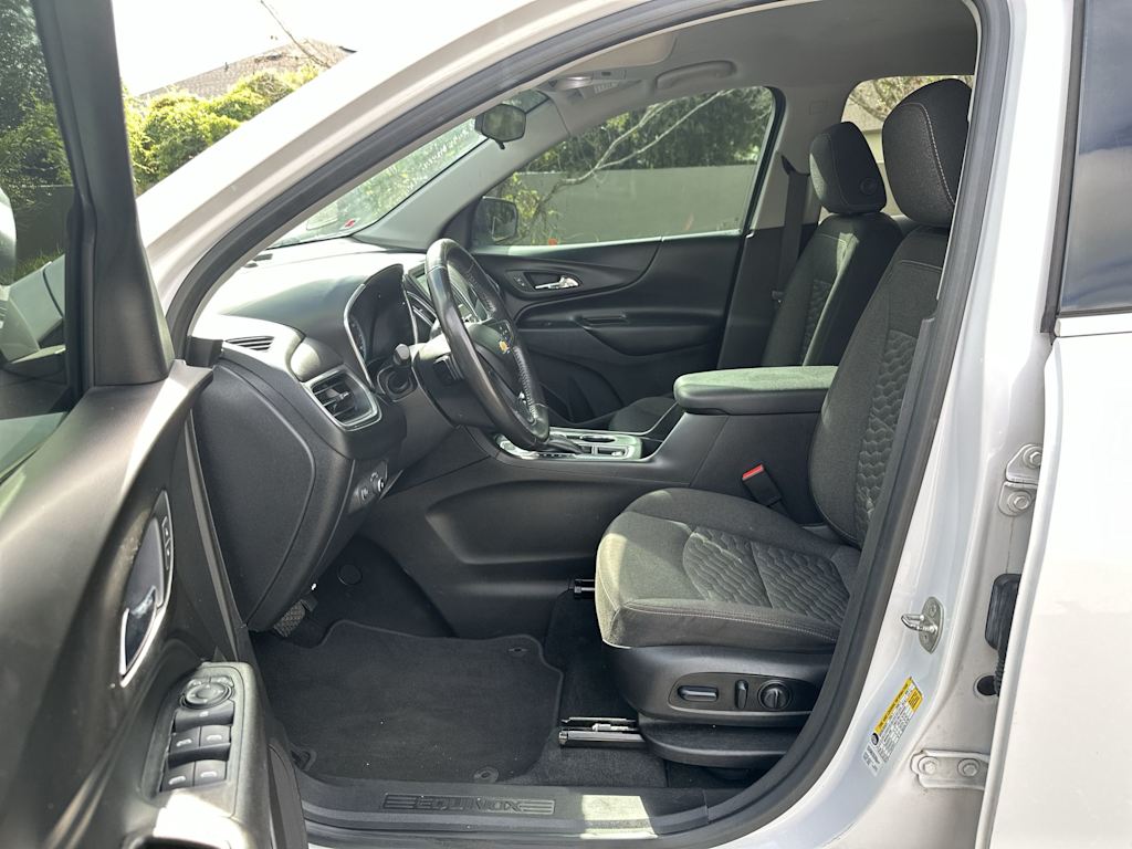 Thumbnail: 2018 Chevrolet Equinox - 11