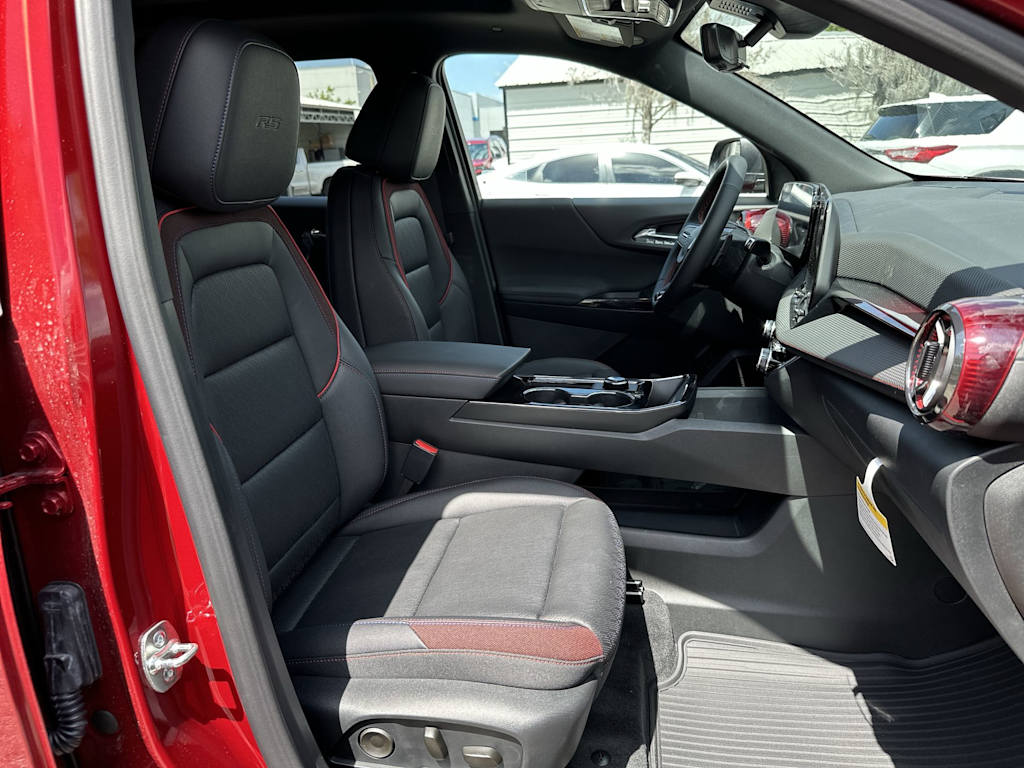 Thumbnail: 2026 Chevrolet Equinox - 25