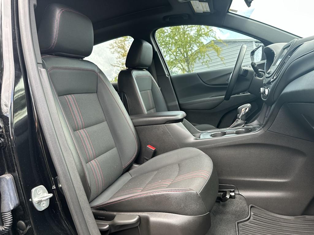 Thumbnail: 2023 Chevrolet Equinox - 26