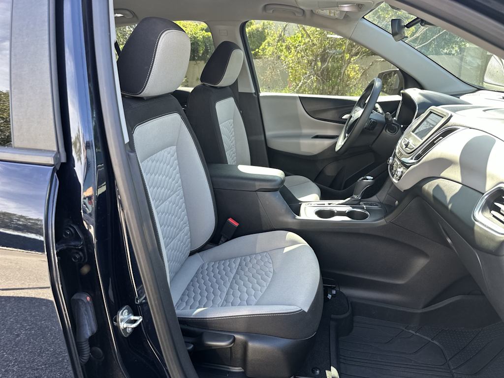Thumbnail: 2021 Chevrolet Equinox - 25