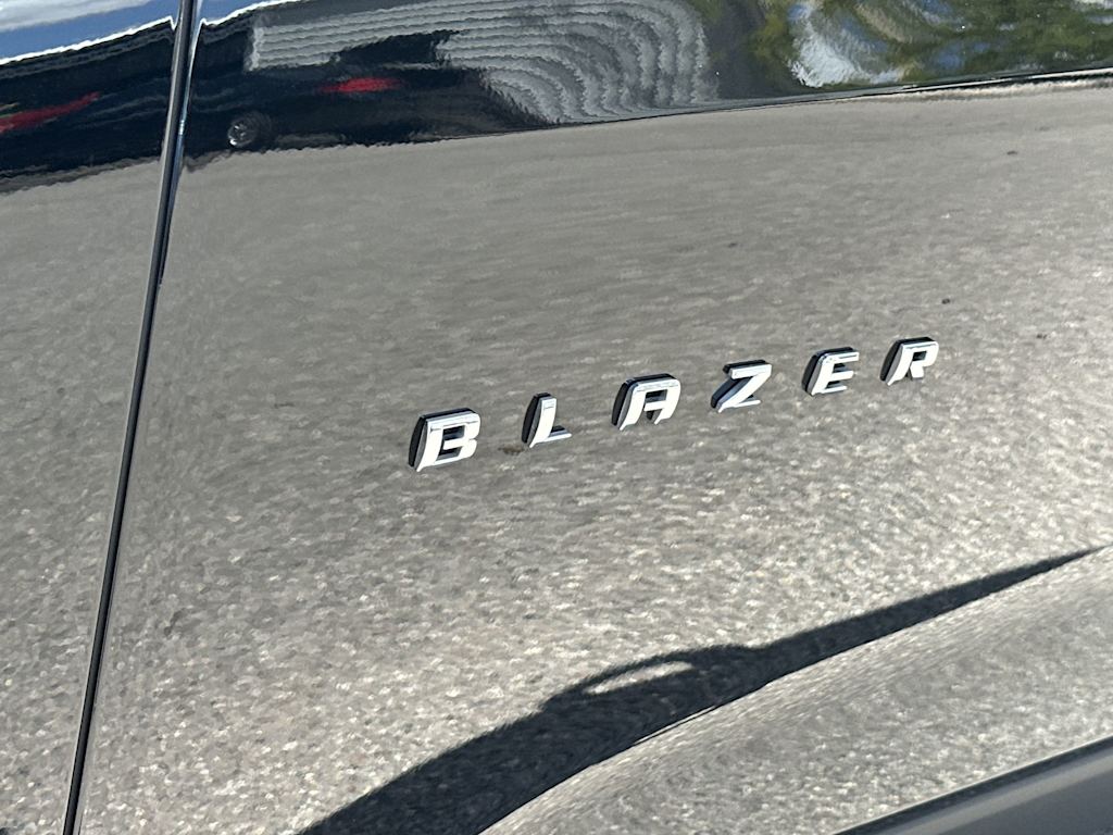 Thumbnail: 2023 Chevrolet Blazer - 23