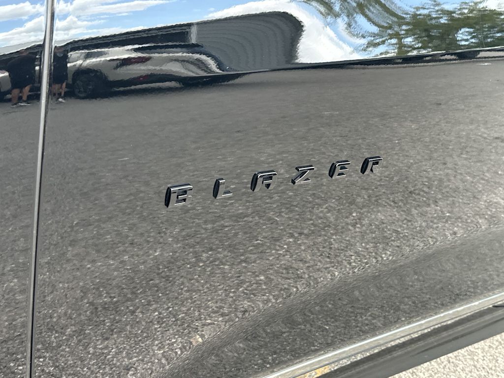 Thumbnail: 2022 Chevrolet Blazer - 23