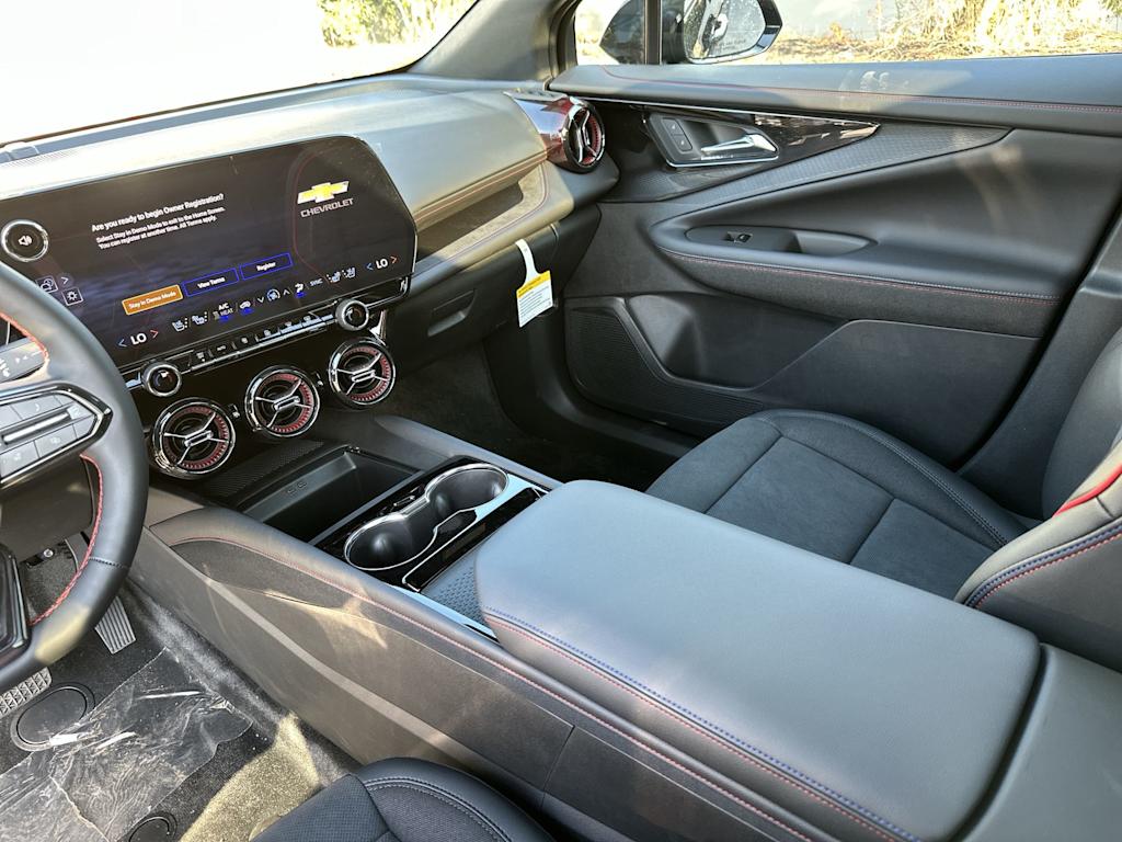 Thumbnail: 2026 Chevrolet Blazer EV - 14