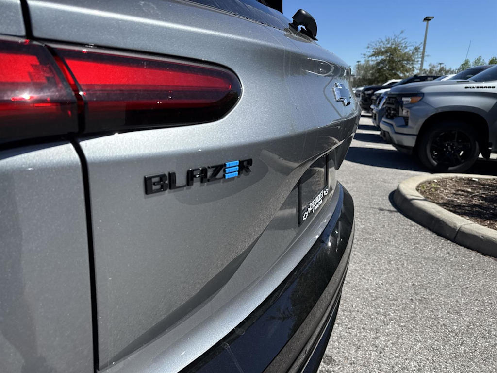 2025 Chevrolet Blazer EV RS 7
