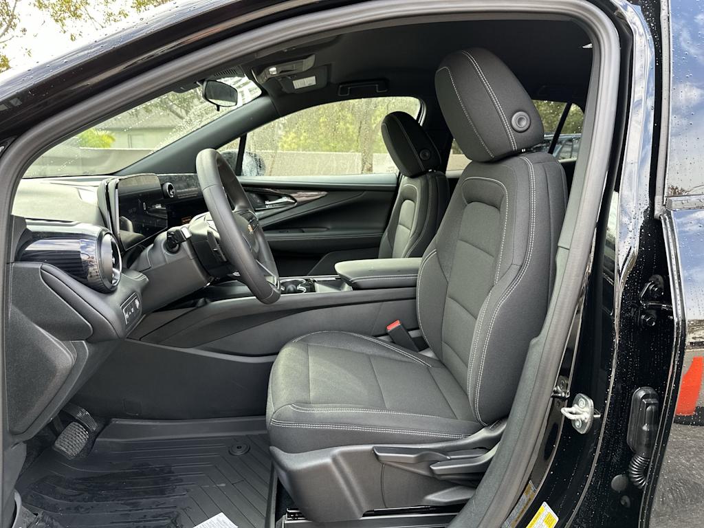 Thumbnail: 2026 Chevrolet Blazer EV - 11