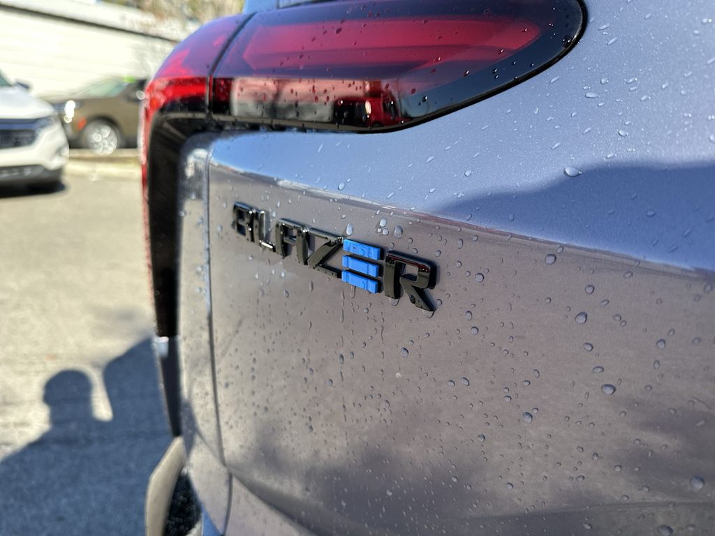 Thumbnail: 2026 Chevrolet Blazer EV - 21