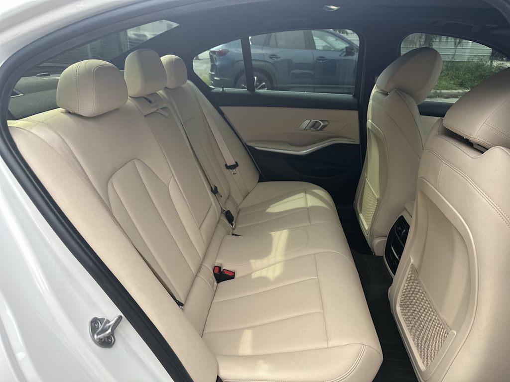 Thumbnail: 2020 BMW 3 Series - 25